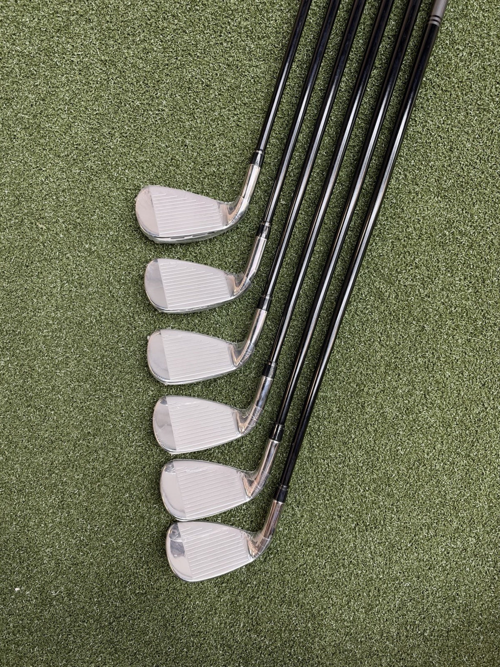 Wilson D9 Iron Set 6-G With Tensei AV 55 Senior Flex Shafts