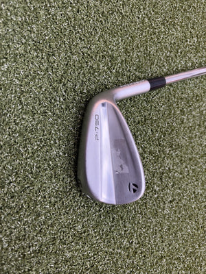 Taylormade P790 A Wedge With Dynamic Gold 105 S300 Shaft