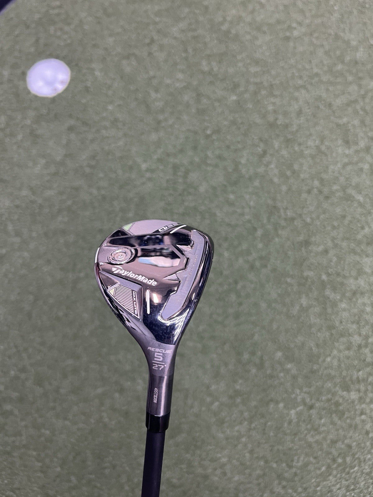 TaylorMade Qi35 Max Lite Rescue 5 Hybrid RH 27° Vanquish 5 R2 Senior Flex Shaft
