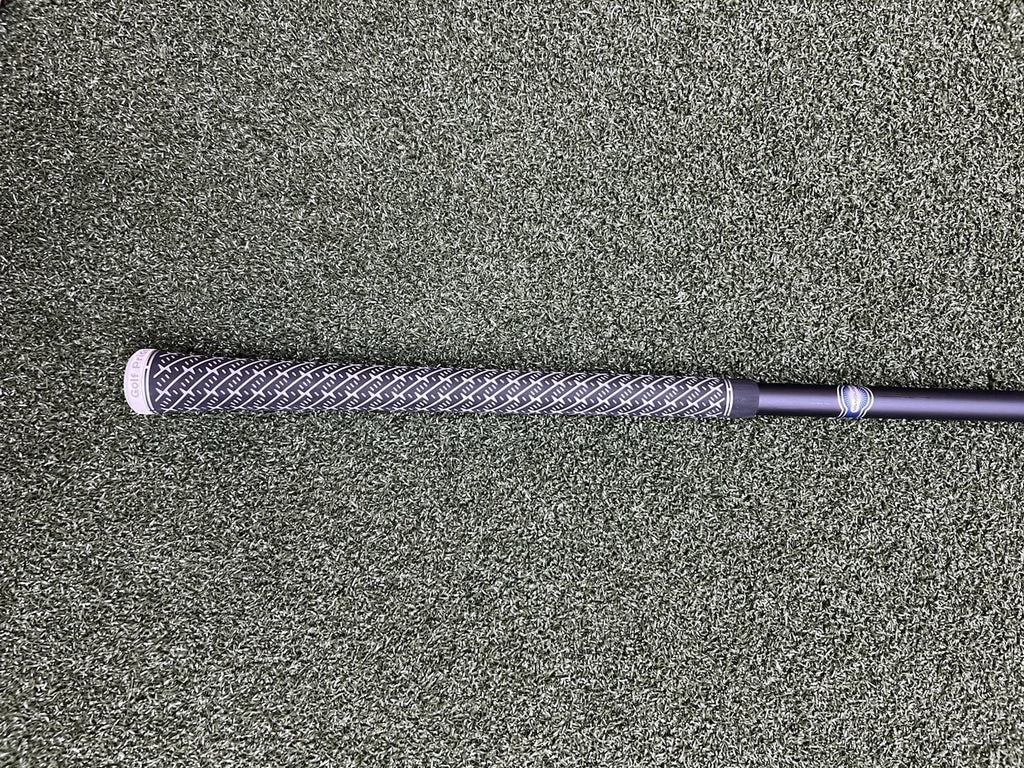 Taylormade Qi35 Max Lite Rescue 4 Hybrid With Vanquish 5 R2 Regular Flex Shaft L