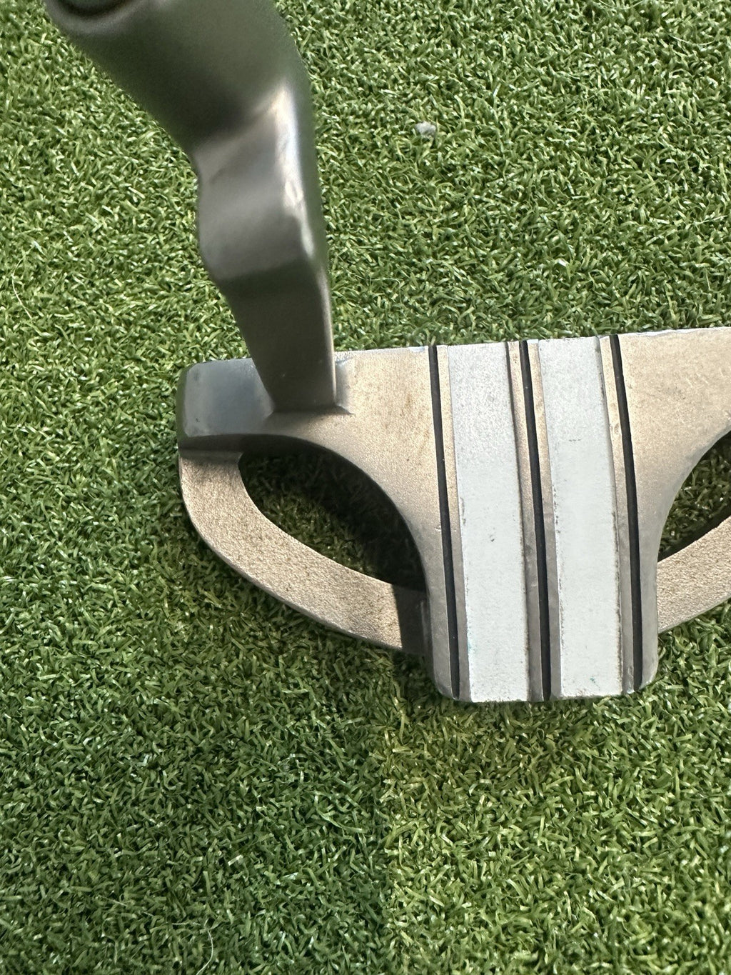 Odyssey Divine Mallet Putter 33” Right Handed 