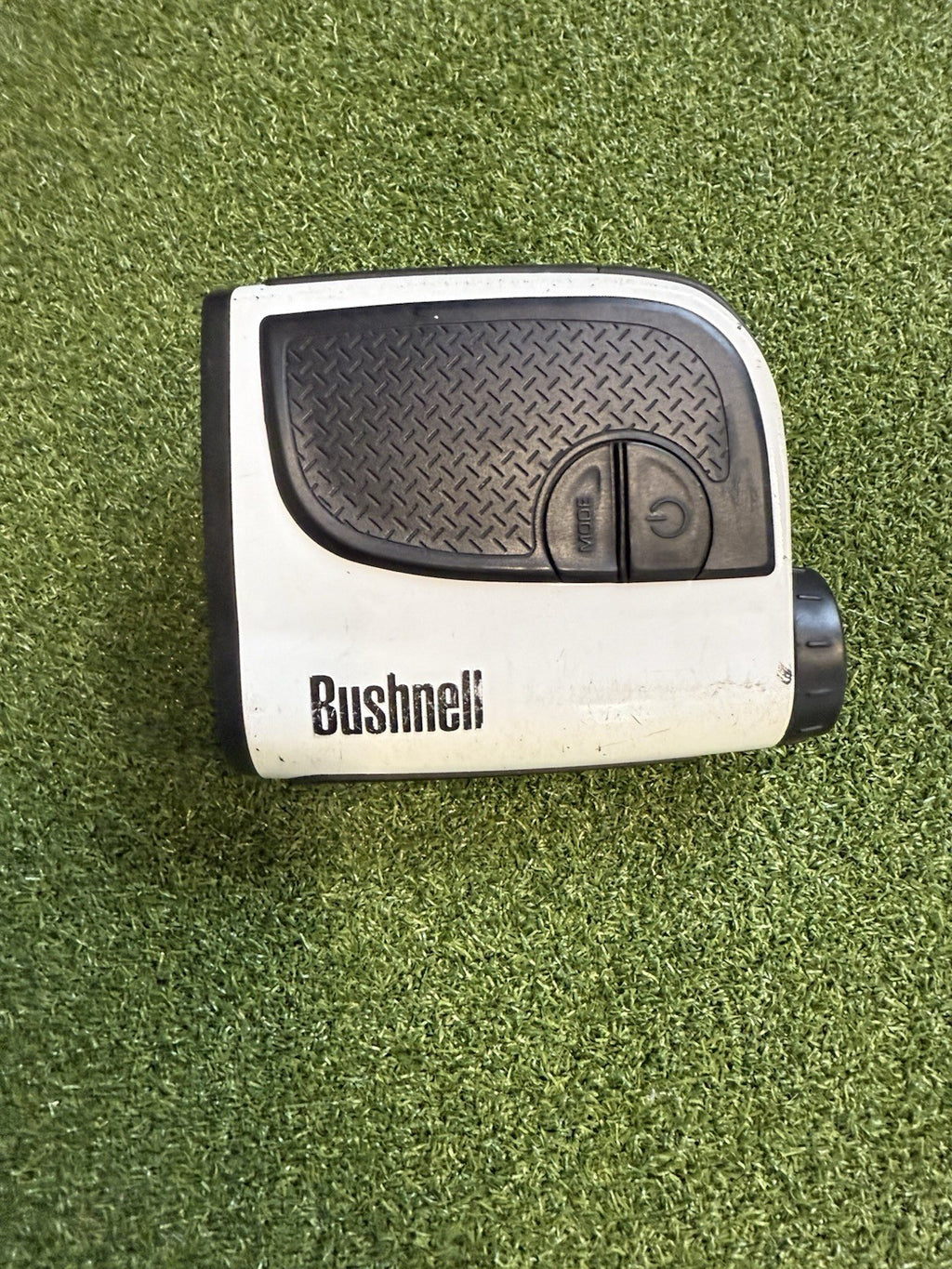 Bushnell Medalist PinSeeker Golf Rangefinder
