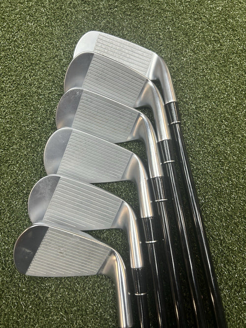 Left Handed Srixon ZXiR 6-PW,AW Iron Set - Mitsubishi Chemical 105 Stiff Shafts