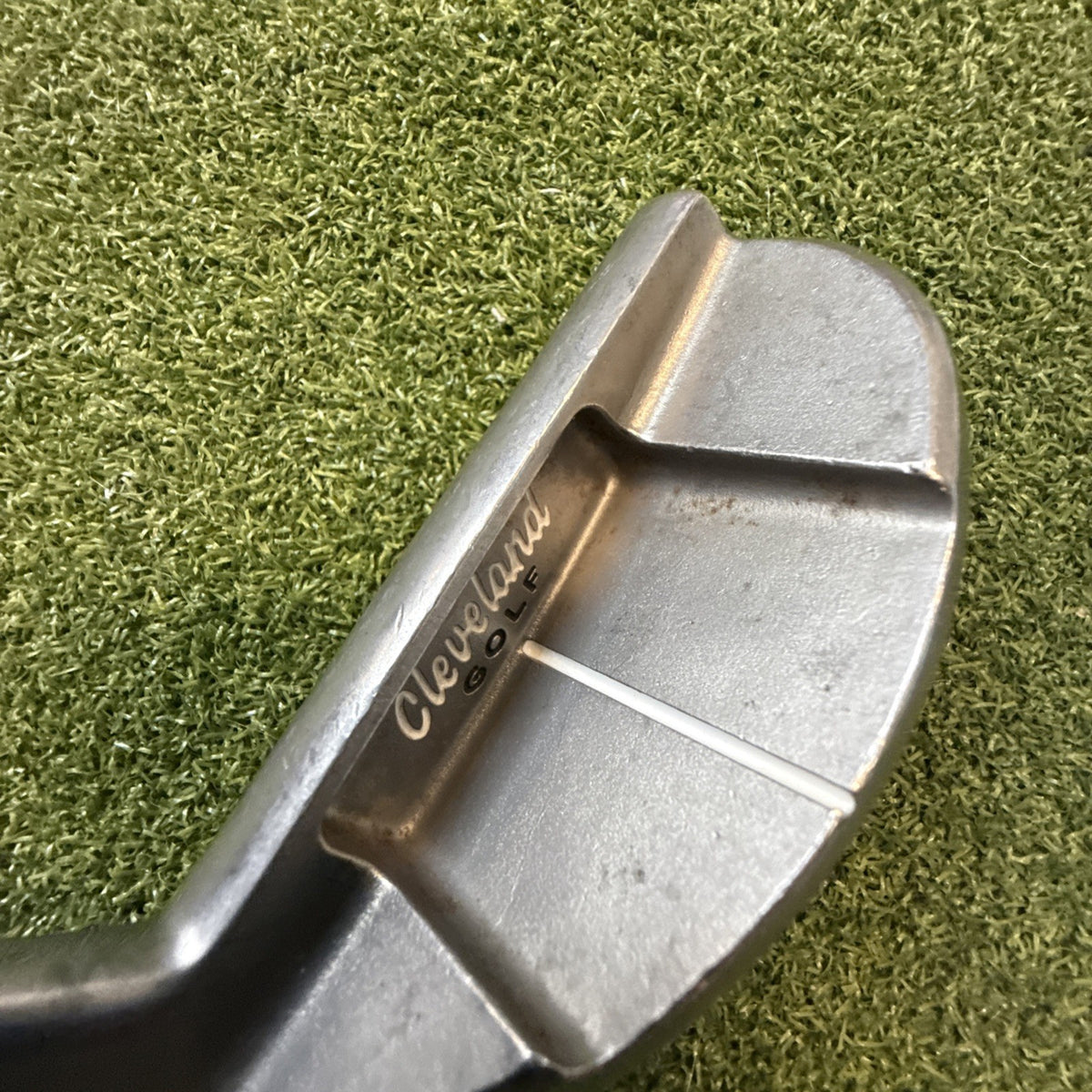 Cleveland Classic 2 Mid Mallet Putter Right Hand 35”