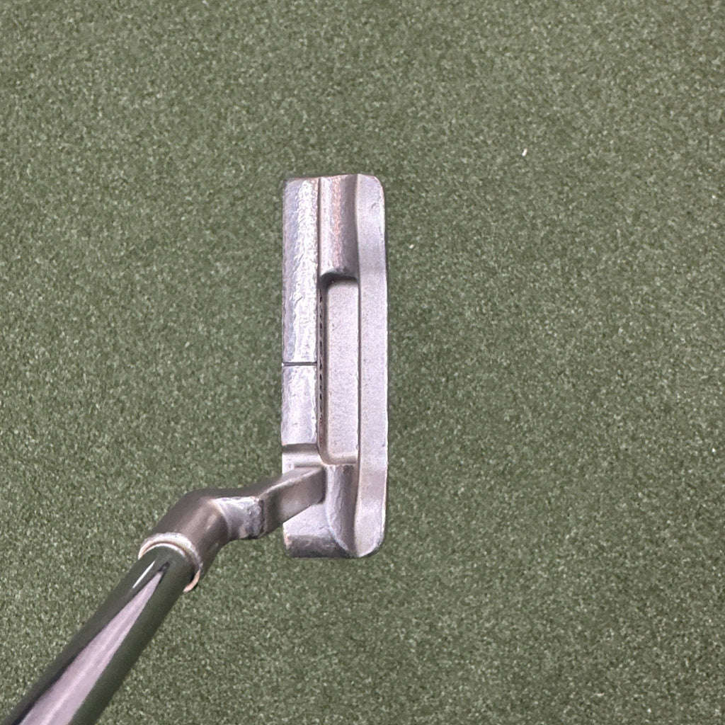 Odyssey White Hot # 1 Blade Putter Right Hand 33.5”