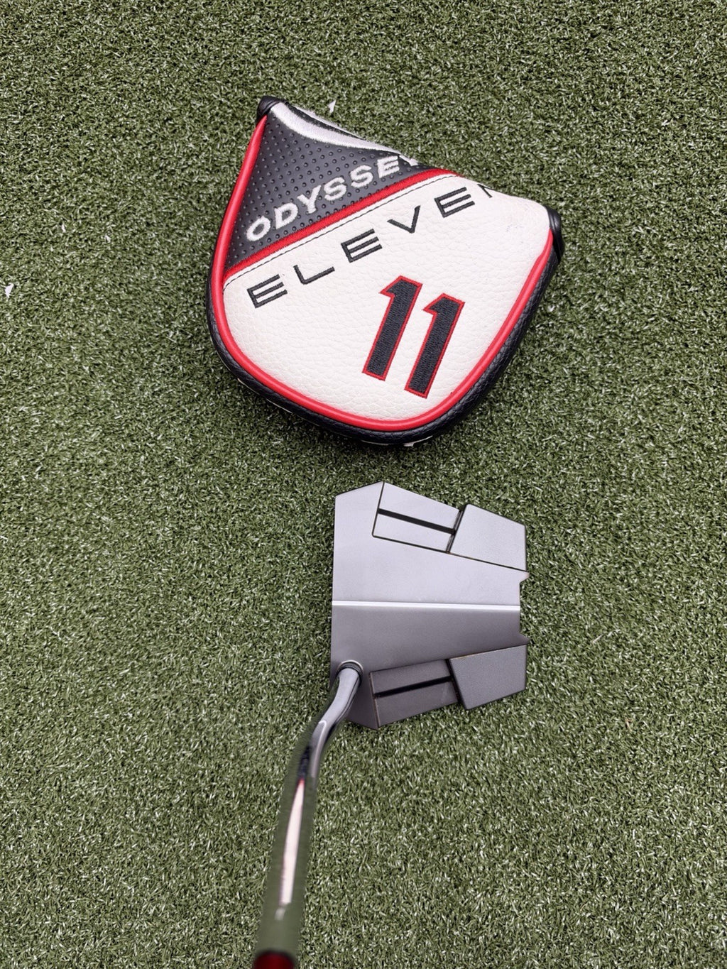 Odyssey Eleven Tour Lined Double Bend 35” Putter W HC