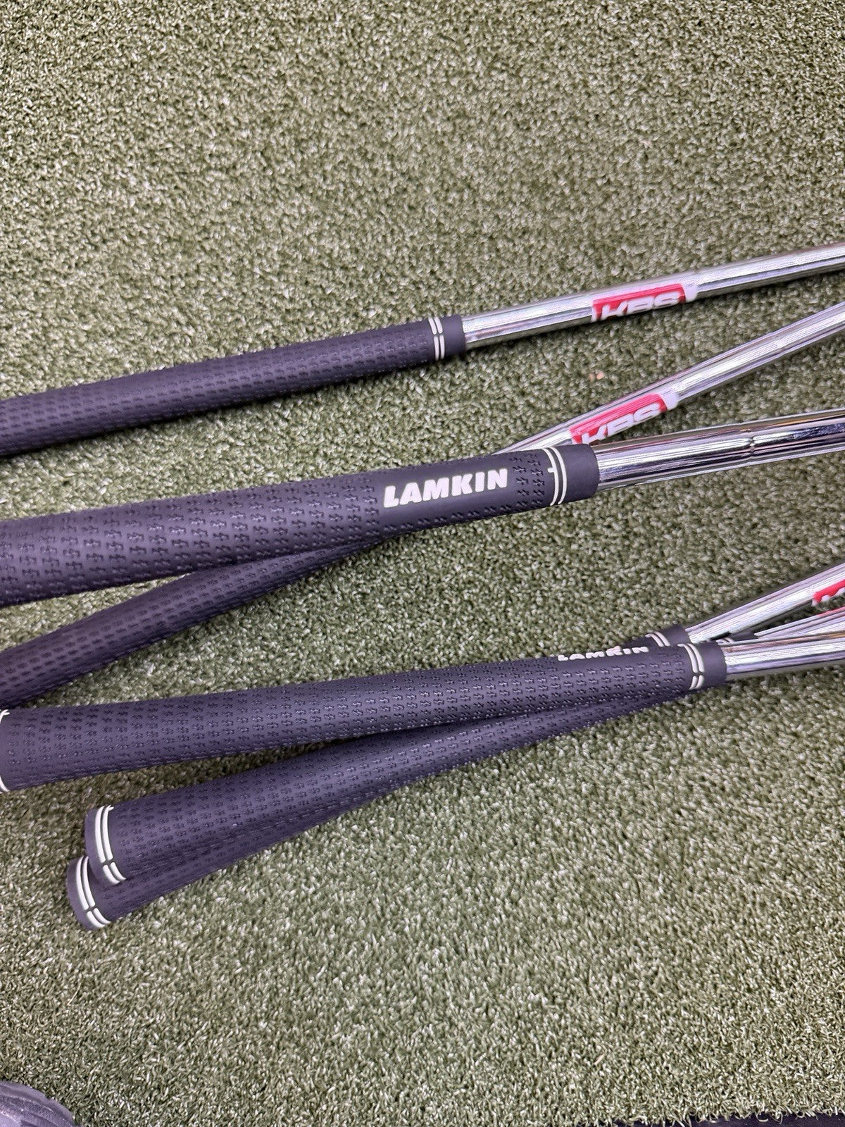 Cleveland Zipcore Xl Iron Set 5-Pw Regular Kbs Tour Lite  Left Hand Lh