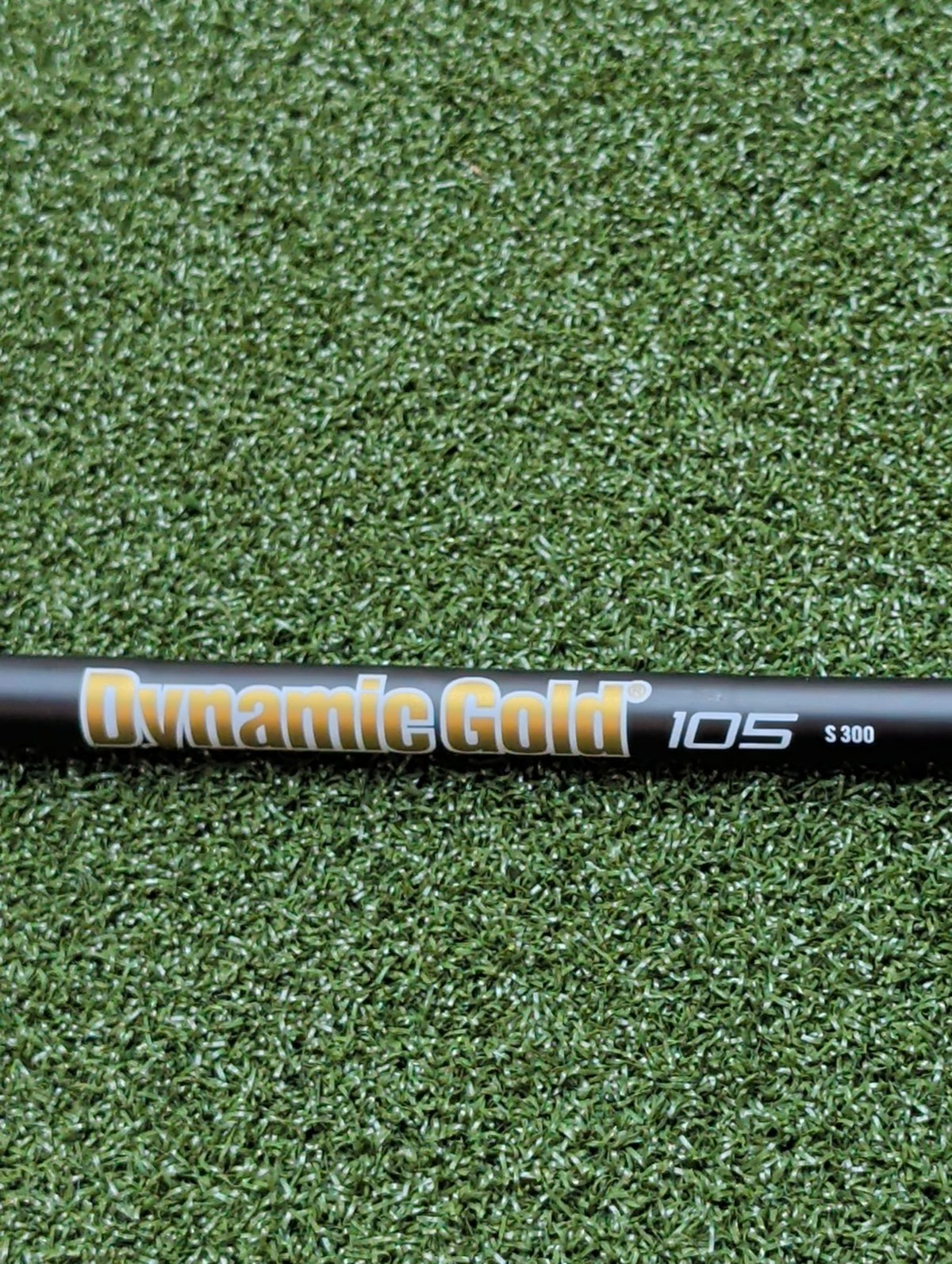 Black Taylormade P790 4 Iron Dynamic Gold 105g Stiff Flex Right Handed