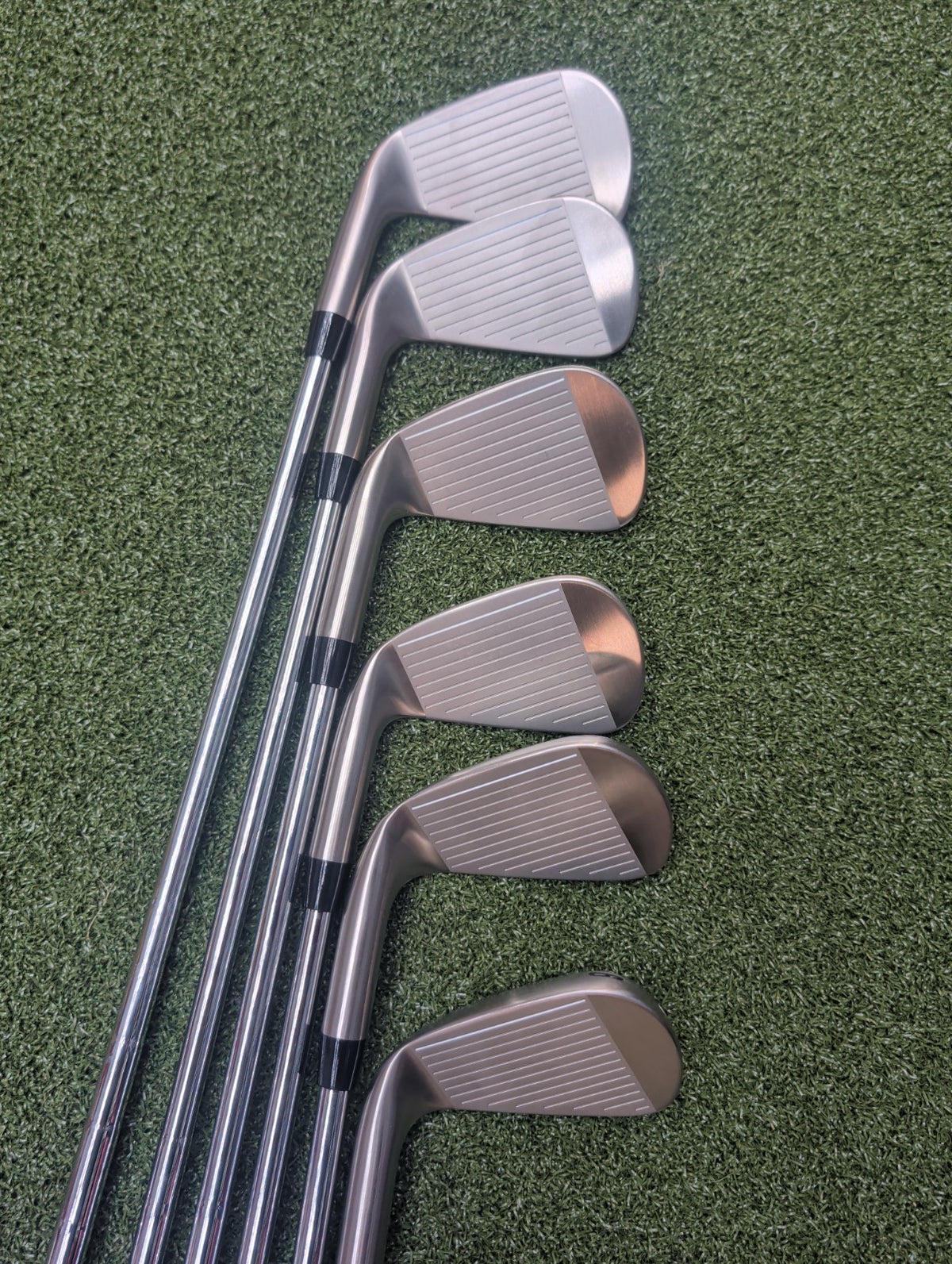 Takomo 201T MkII 5-PW. KBS 120g Stiff Flex. Right Handed