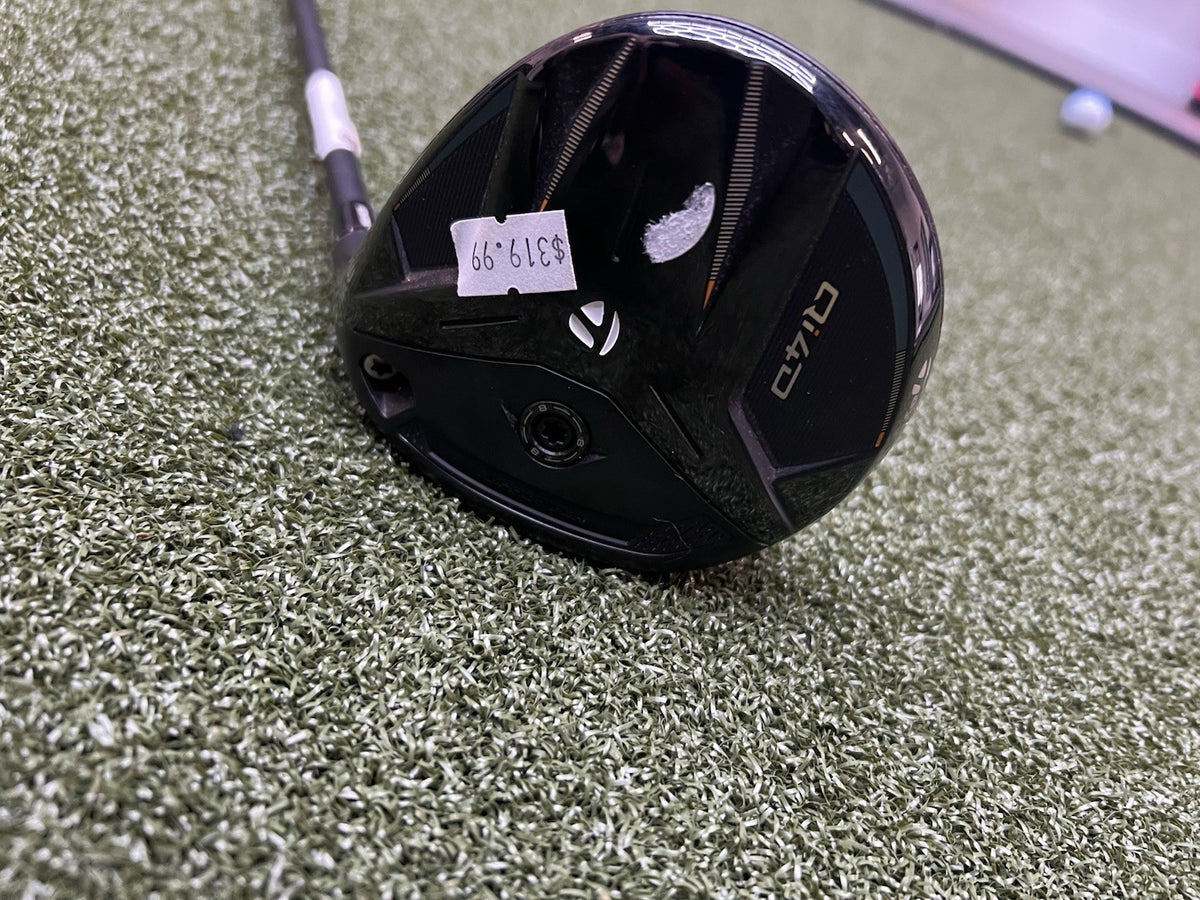Taylormade Qi4D Max 3 Fairway Wood with a Reax 55 Senior Flex Shaft