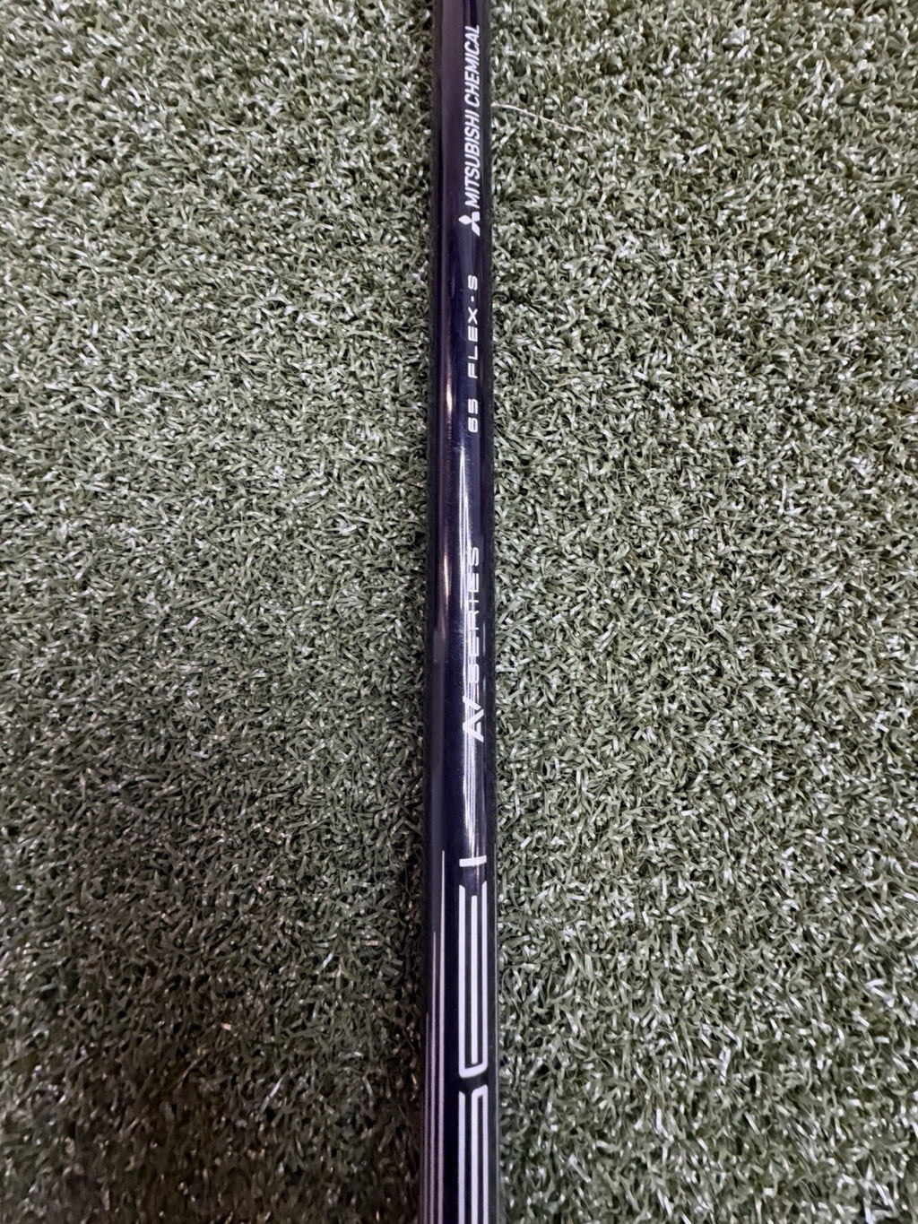Tensei AV Series White 65 Stiff Flex Shaft With Taylormade Tip 