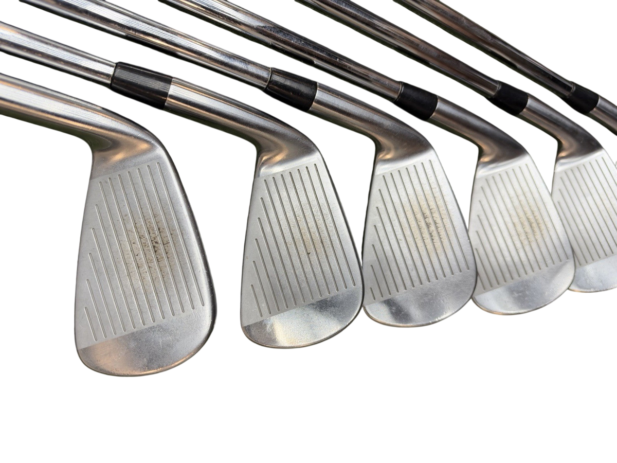 Mizuno 243 Iron Set (5-P) With Dynamic Gold 105 S300 Stiff Shafts