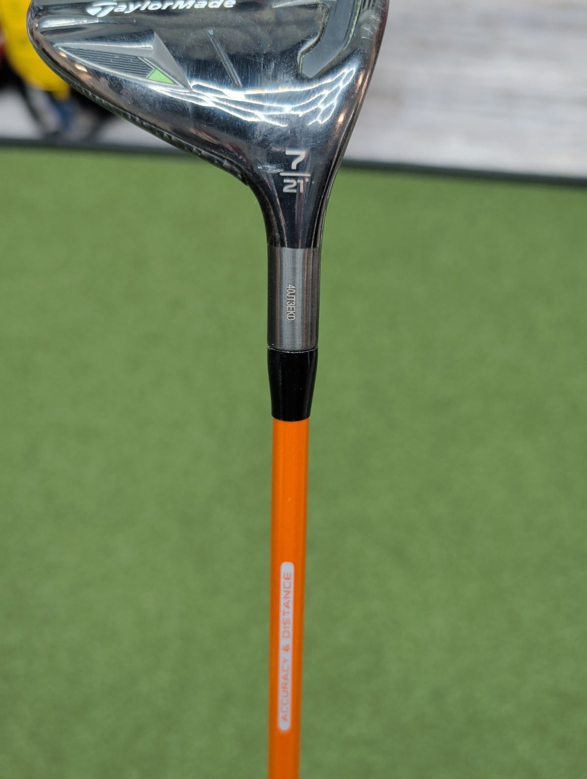 TaylorMade Qi35 Core 7 Wood 21°. Tour AD DI-7 X-Flex