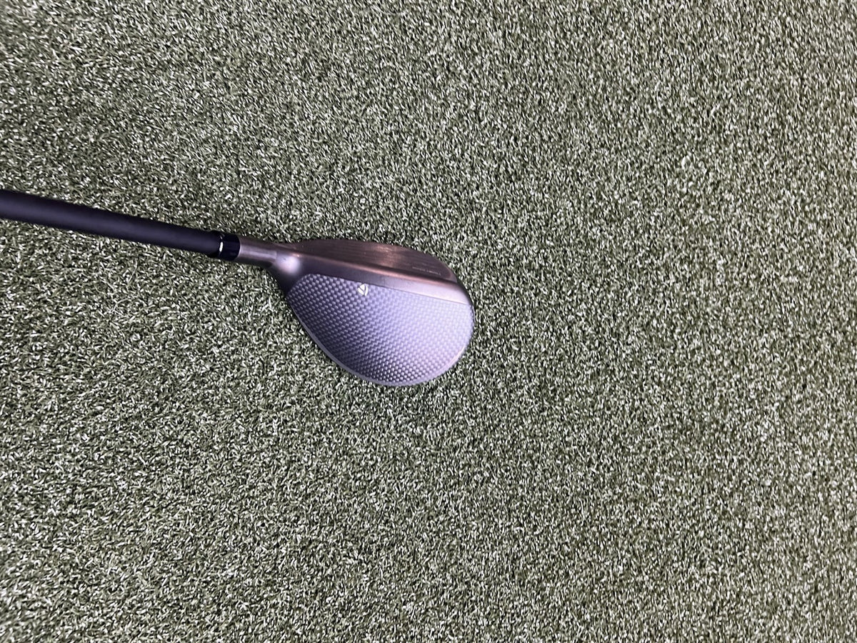 TaylorMade Qi35 Max Lite Rescue 5 Hybrid RH 27° Vanquish 5 R2 Senior Flex Shaft