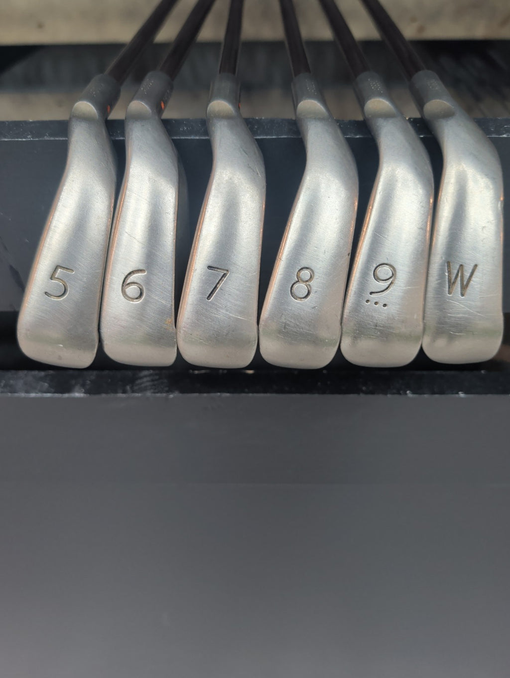 Ping G10 5-PW Orange Dot. Graphite Shafts Regular Flex Right-handed