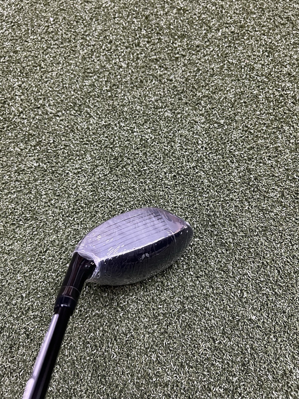 Wilson D9 4 Hybrid 22 Degrees With Tensei AV Series 70 Stiff Flex Shaft 