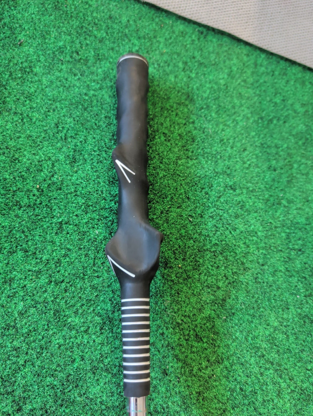 MacGregor Grass-N-Sand System 54° Sand Wedge with Training Grip