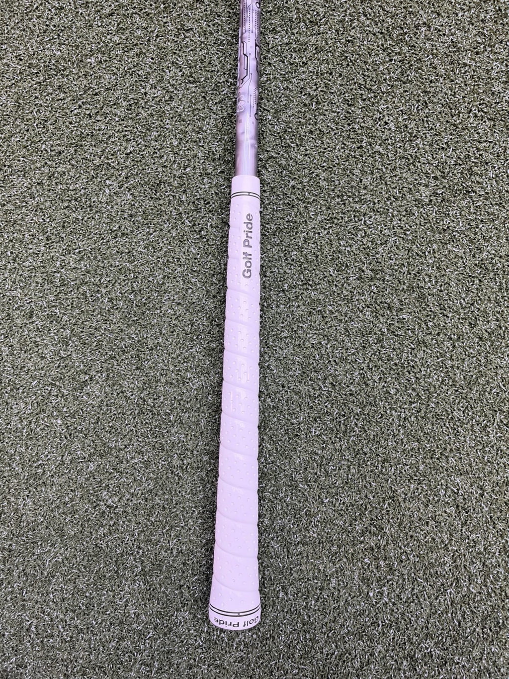 Titleist 915 D3 Driver 9.5 Degrees With Aldila Rogue 110 MSI 60-3.4 Stiff Shaft 