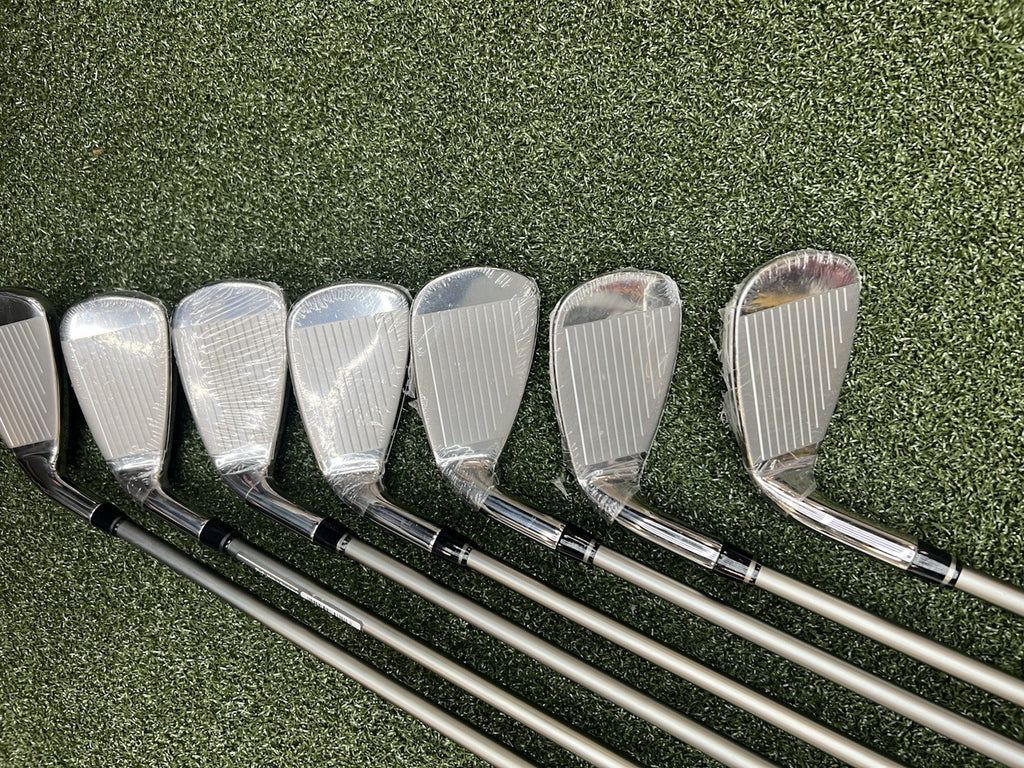 Wilson Staff Launch Pad Iron Set 4-P With Recoil 460 Senior Flex Shafts