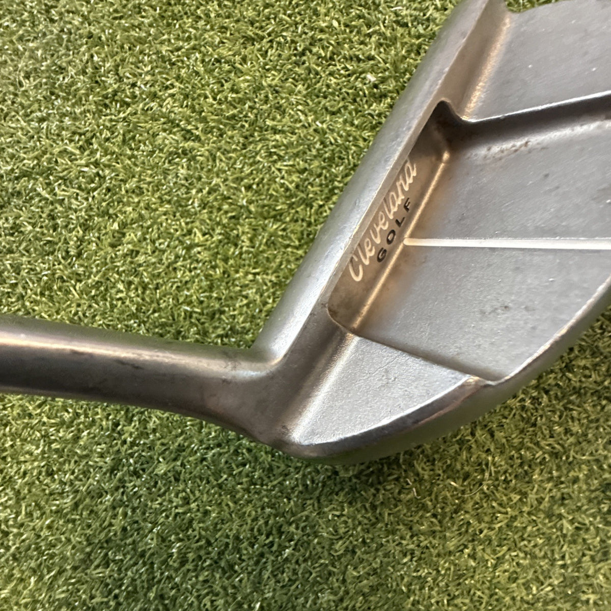Cleveland Classic 2 Mid Mallet Putter Right Hand 35”
