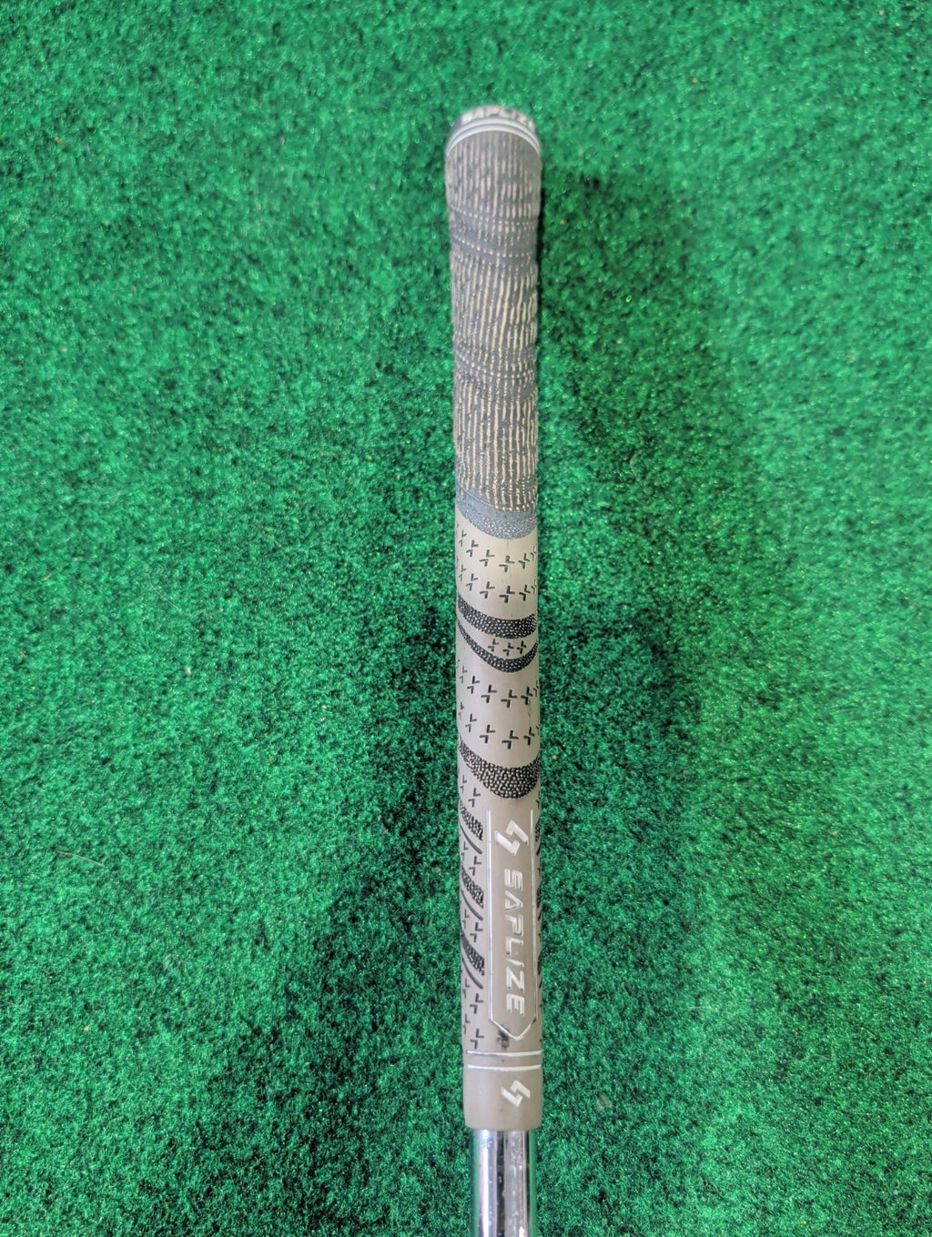 Ping i3 6-iron. White Dot