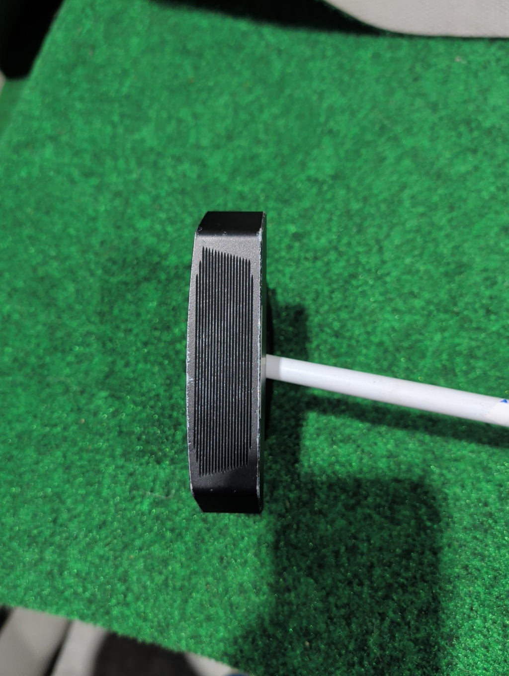 L.A.B. DF3 Broomstick Putter. Upgraded Accra Shaft. 46 Inches. Right Handed