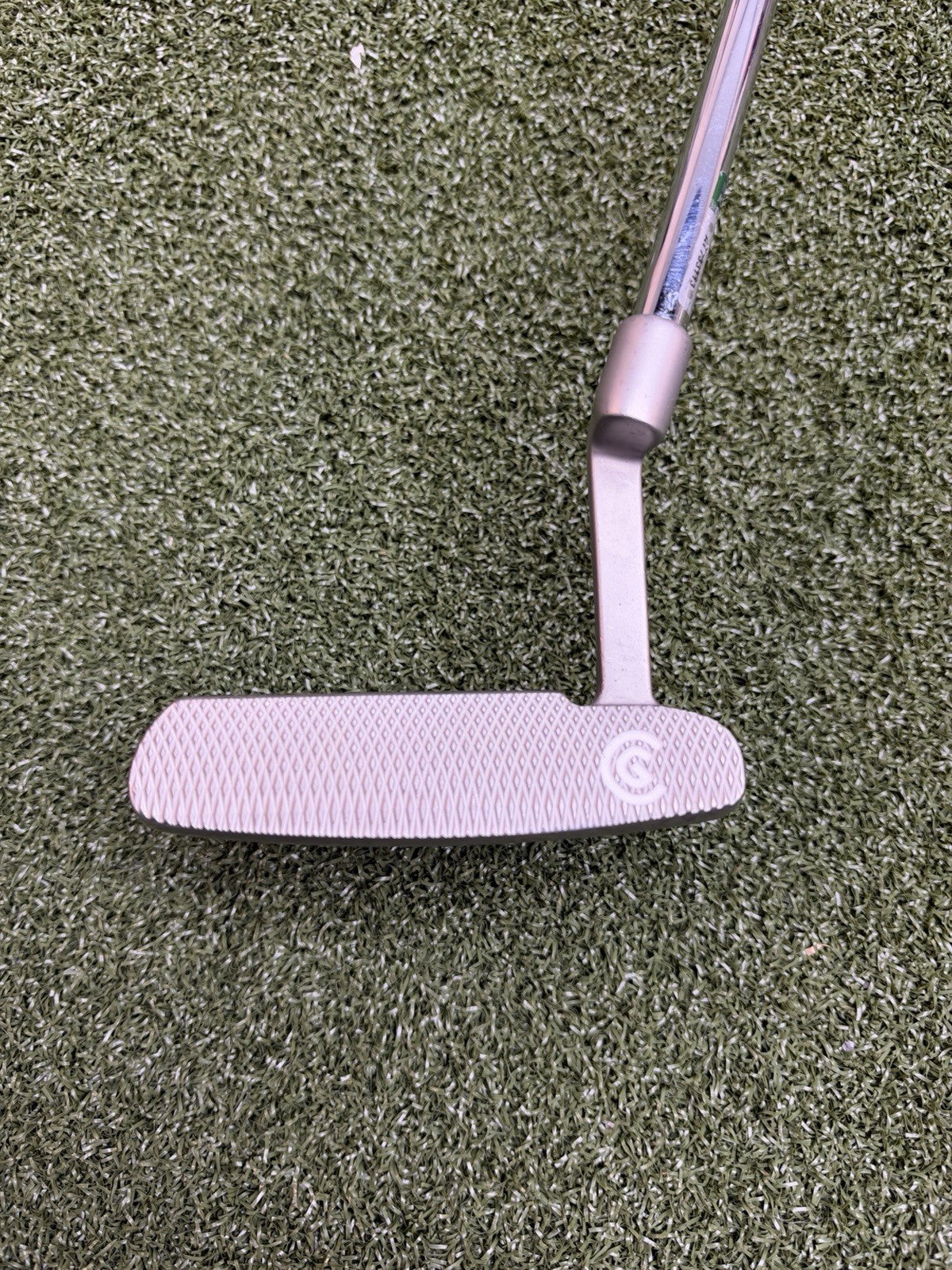 Cleveland Huntington Beach Collection 10 Putter 35” RH 