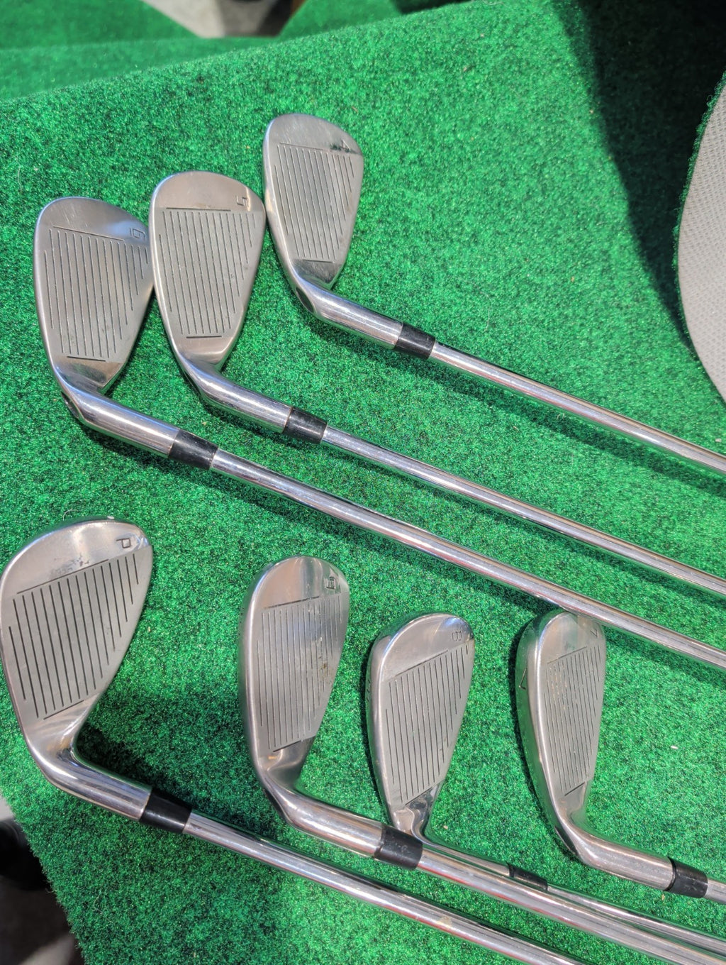 Intech Vectra Player's Edition Iron Set 4-PW. Regular Flex. Right Handed