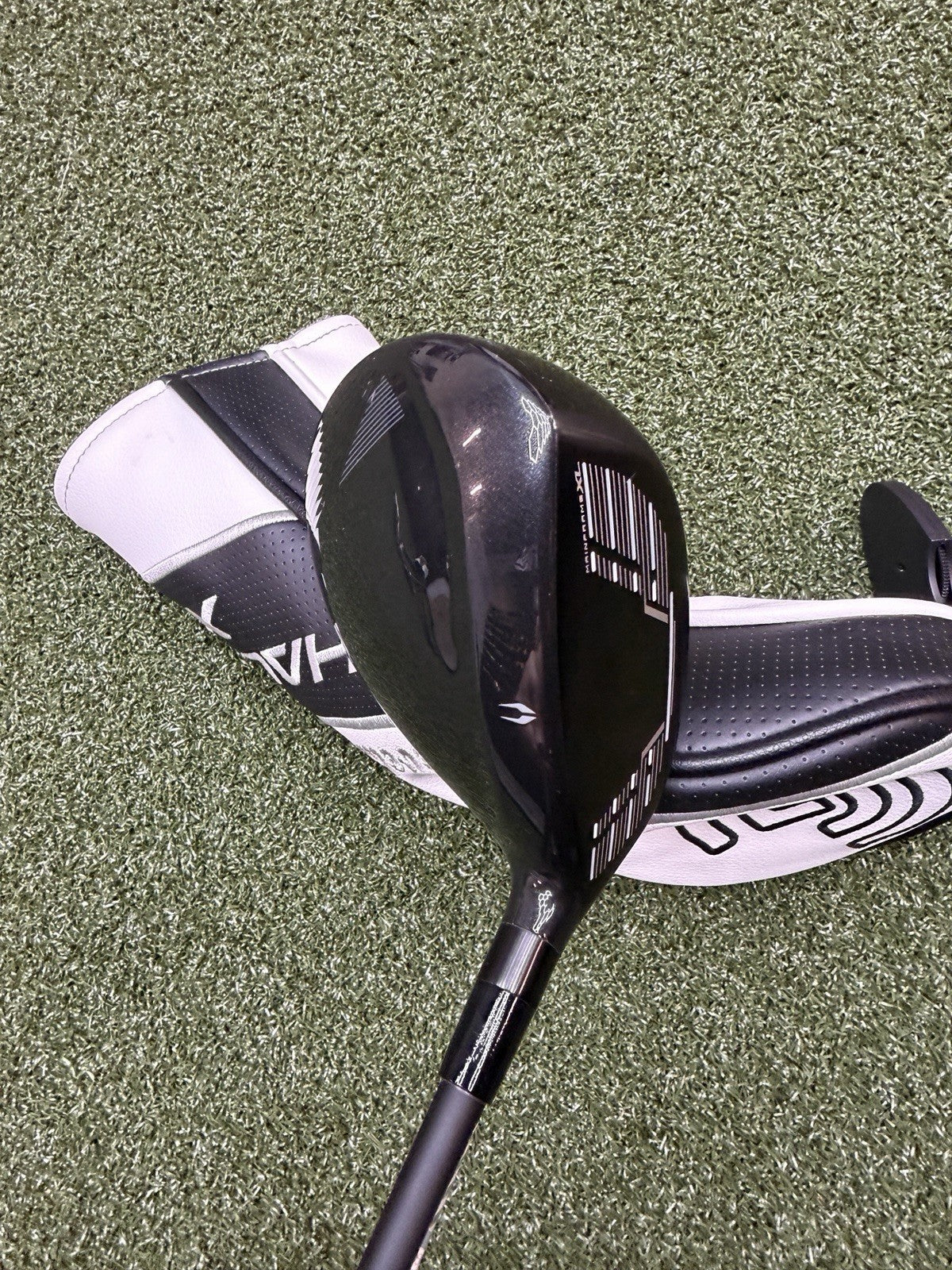 Left Hand Cleveland Halo XL 18* 5 Wood Reg Flex Cypher 5.5 50 Gram Mint