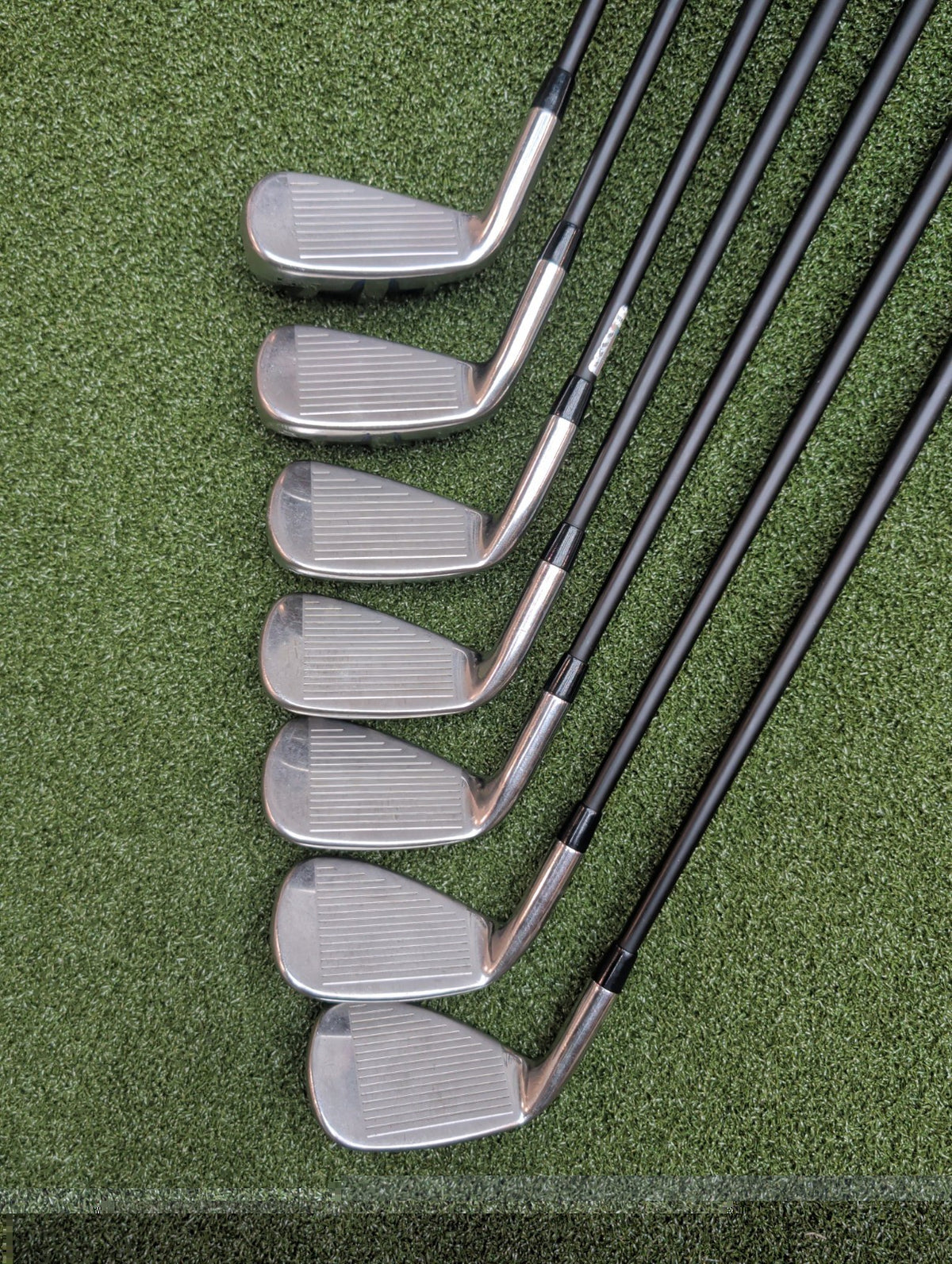 Cleveland Launcher XL Halo Iron Set 5-GW. Regular Flex