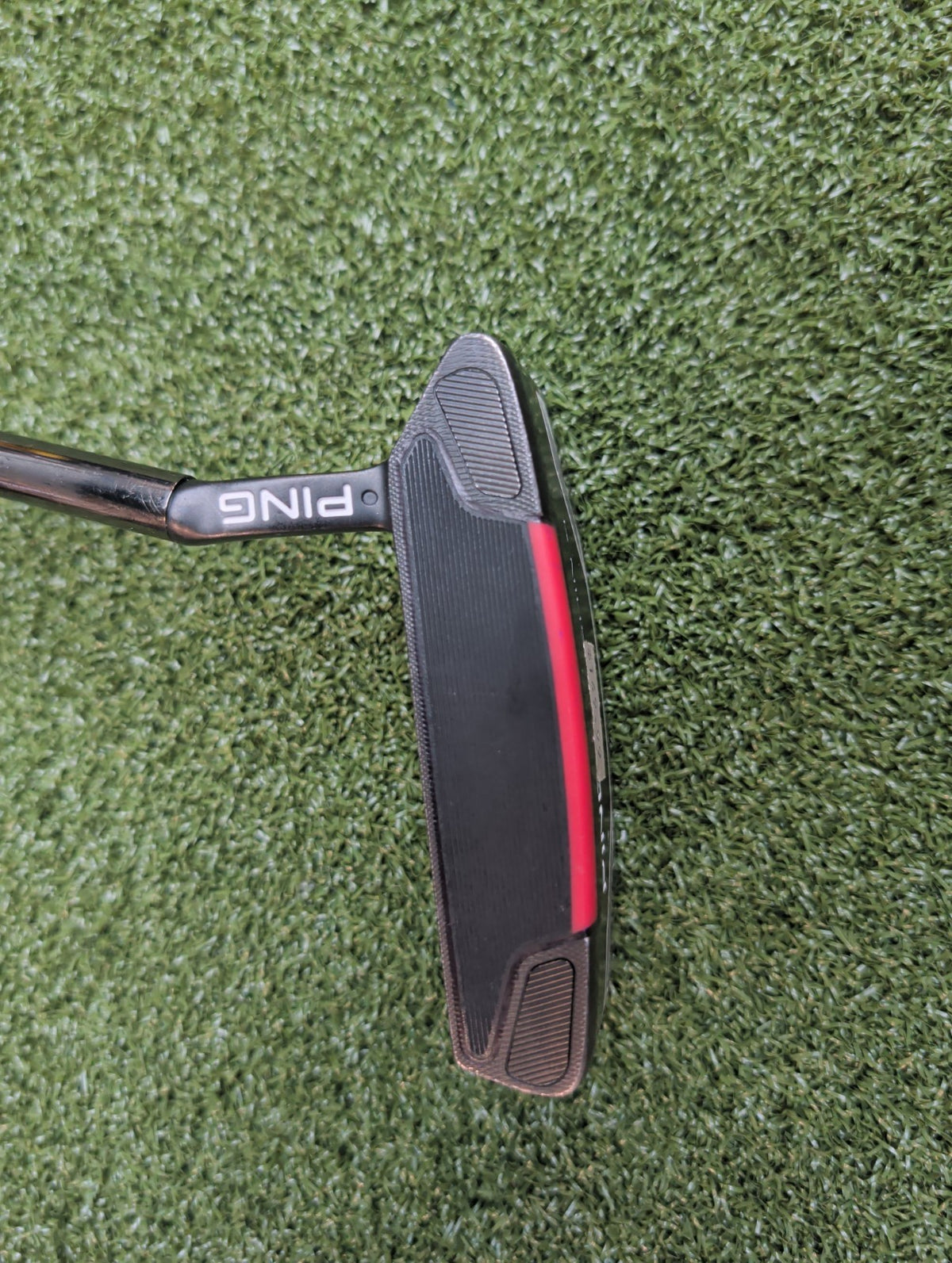 Ping Cushin 4 Blade Putter. 32.5 Inches