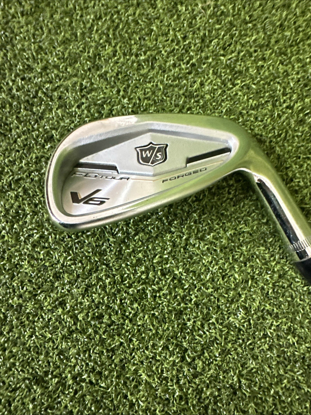 Wilson Staff FG Tour V6 9 Iron Right Hand Xtra Stiff