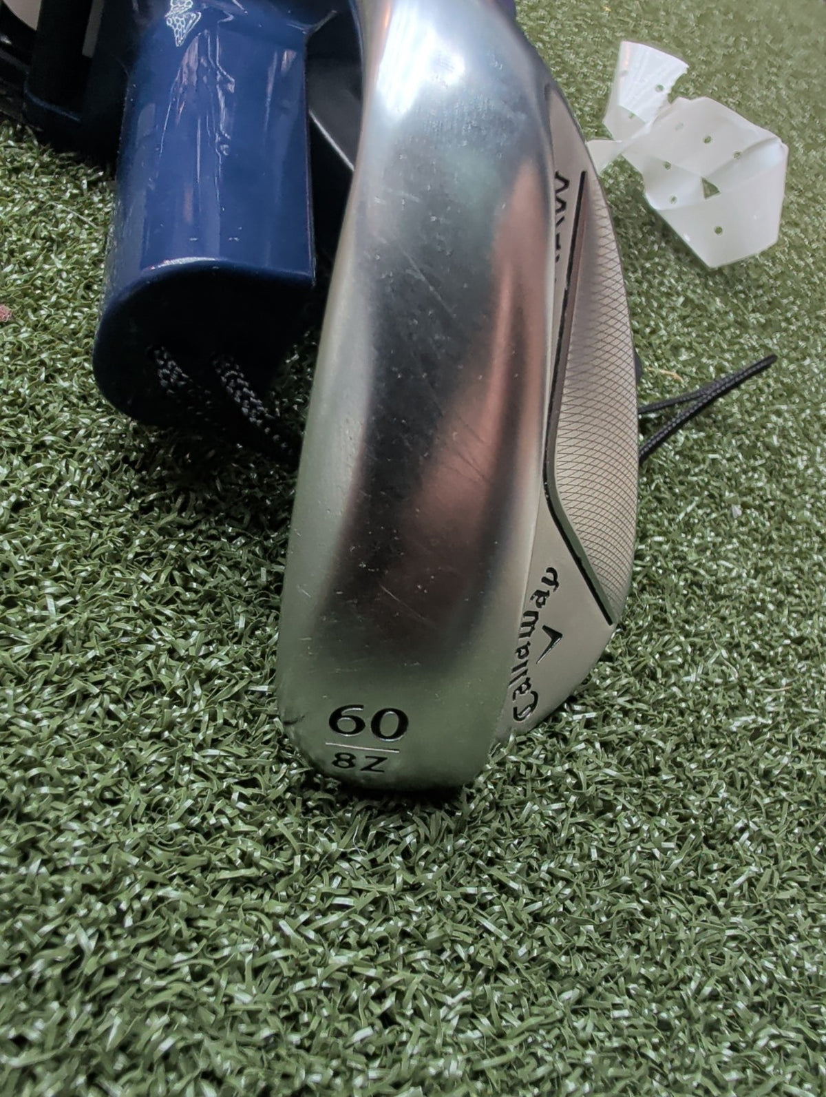 Callaway Jaws Raw 60° 8Z. Wedge Flex. Dynamic Gold Spinner. Right Handed