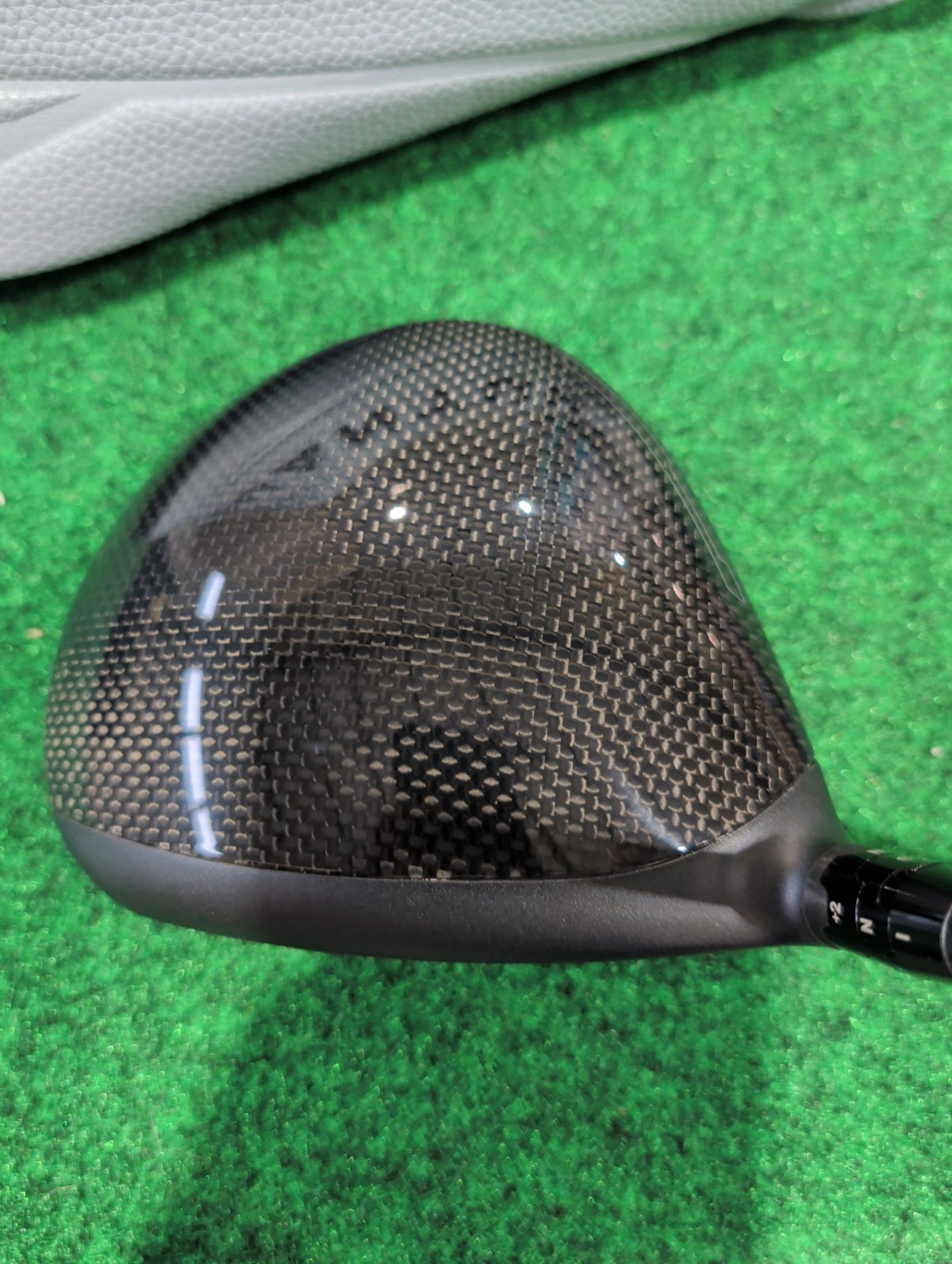 Callaway Quantum Triple Diamond Max Driver 9.0°. Oban Devotion 65g Stiff Flex.