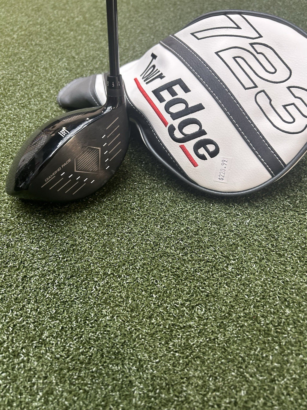 Tour Edge Exotics E723 10.5 degree RH Driver Tensei AV 65 Stiff w/ Head Cover