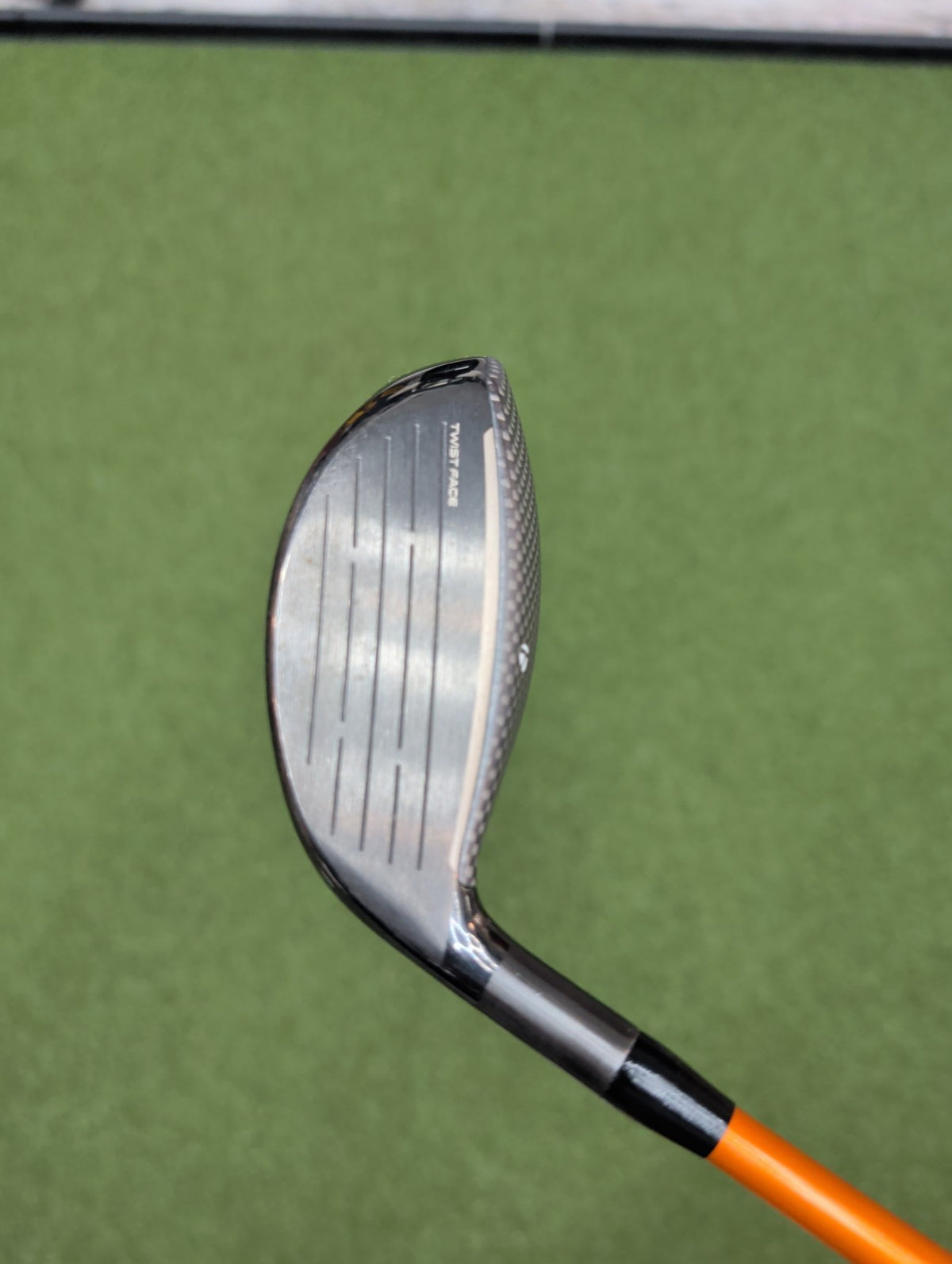 TaylorMade Qi35 Core 7 Wood 21°. Tour AD DI-7 X-Flex