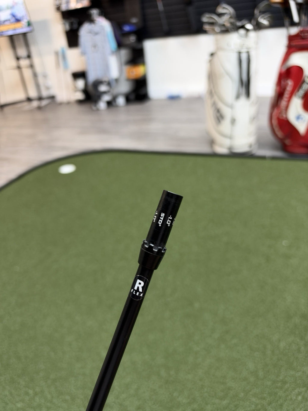 UST Mamiya Helium 5F3 Regular Flex Driver Shaft With Cobra Adapter