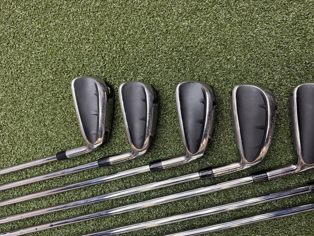 Cleveland Launcher HB Turbo Iron Set (4-P) With Dynamic Gold R300 Shafts