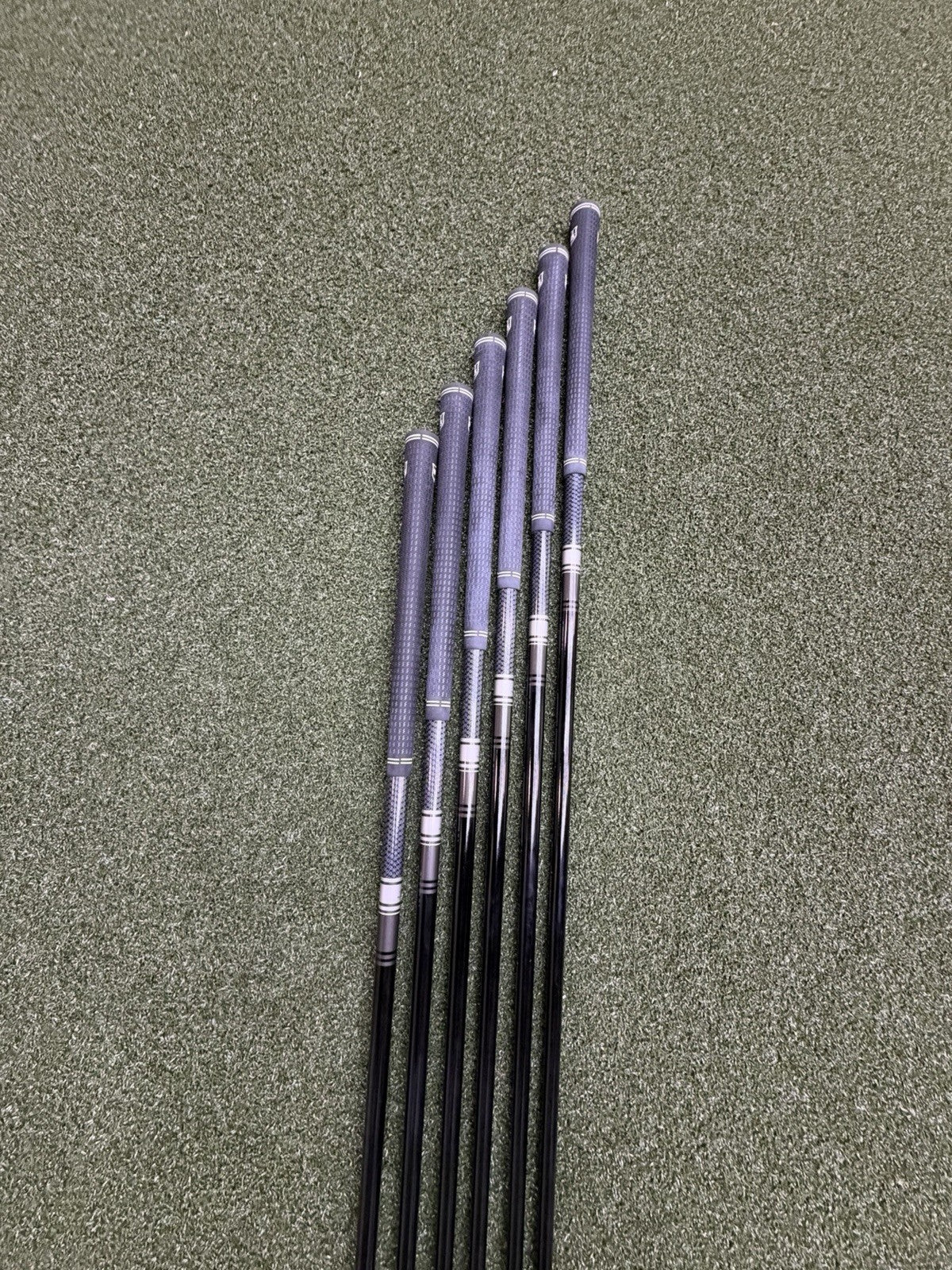 Wilson D9 Iron Set 6-G With Tensei AV 55 Senior Flex Shafts