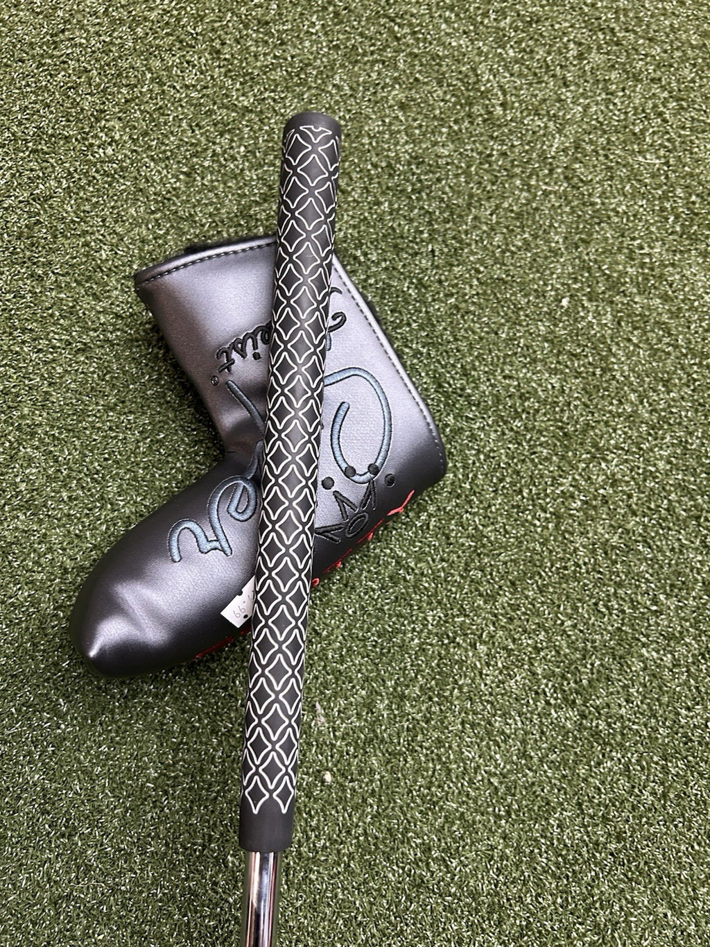 Scotty Cameron Super Select Newport + Plus Putter 34" Right Hand w/Headcover