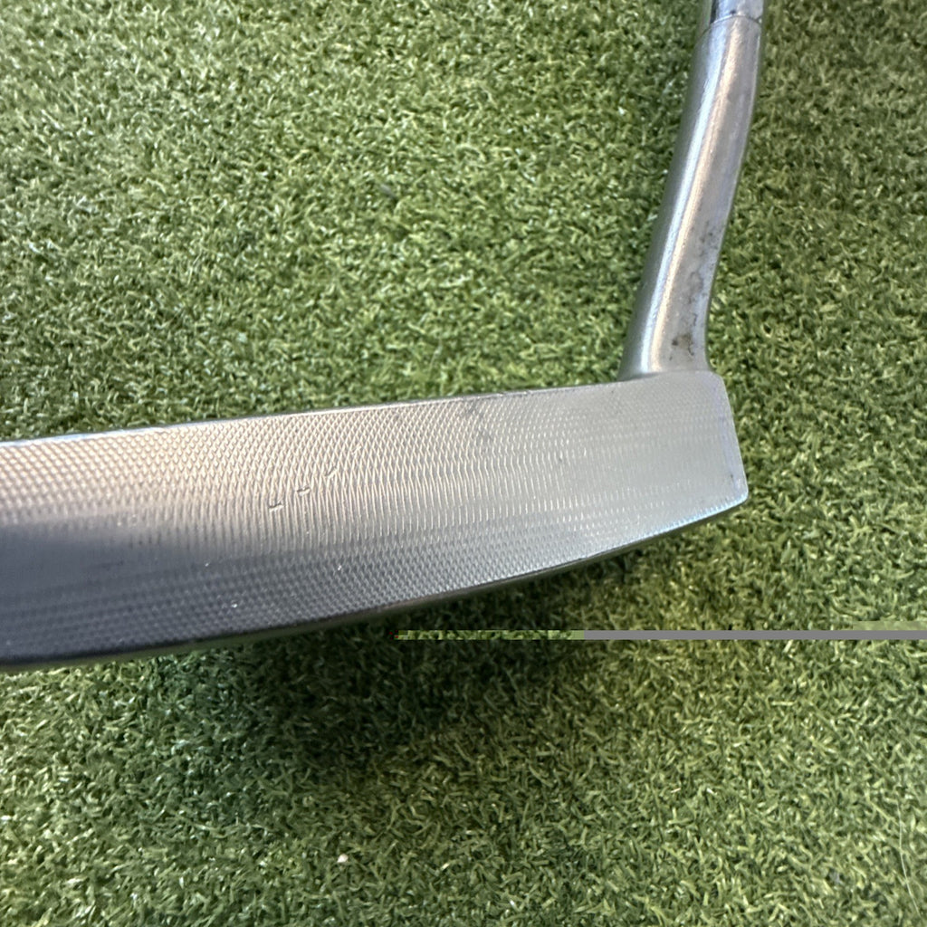 Cleveland Classic 2 Mid Mallet Putter Right Hand 35”