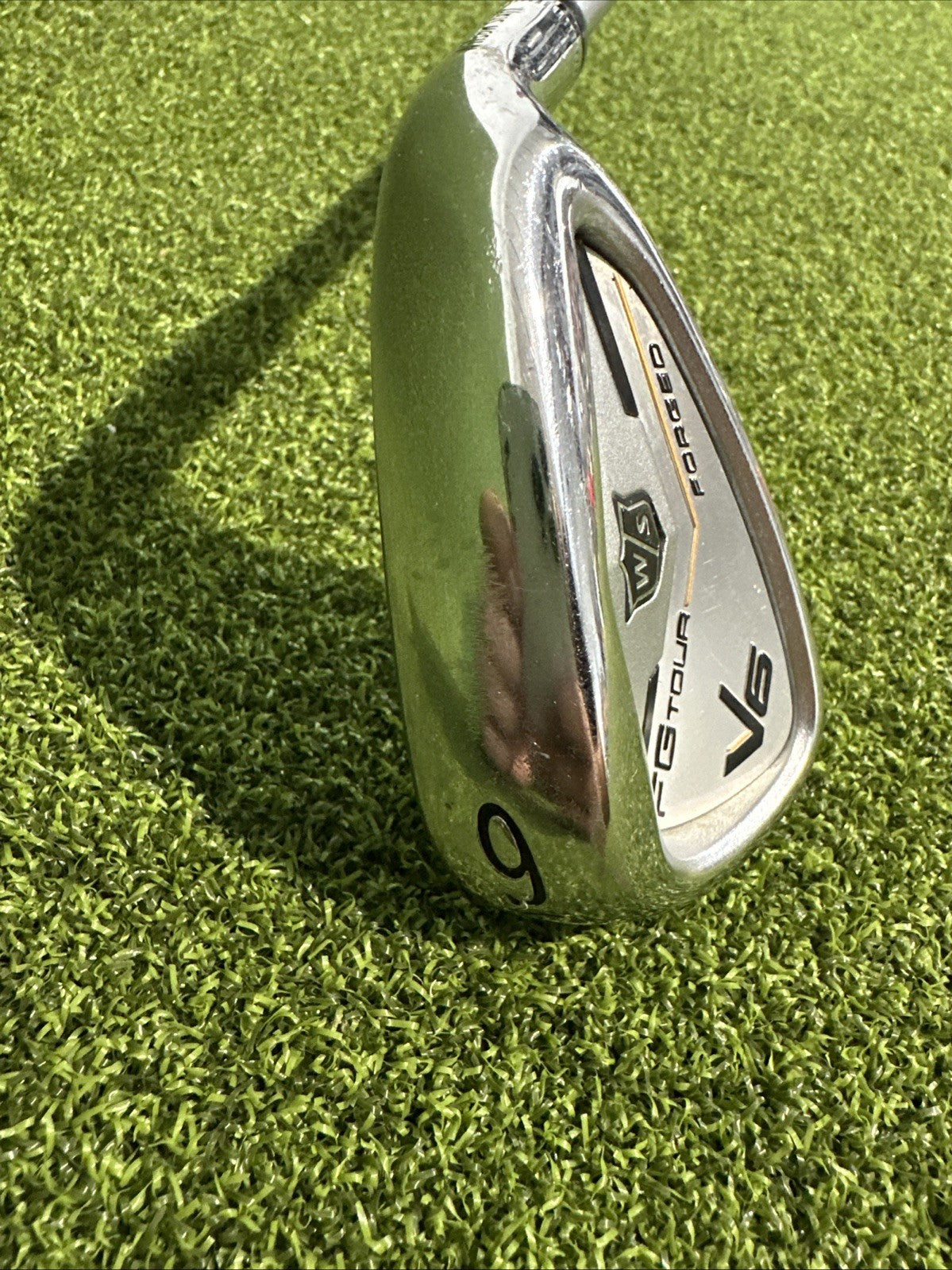 Wilson Staff FG Tour V6 9 Iron Right Hand Xtra Stiff