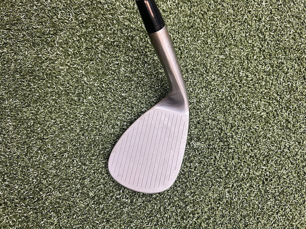 Cobra Snakebite 60 Degree 04 Wide low With KBS HI-Rev 125 Stiff Shaft 