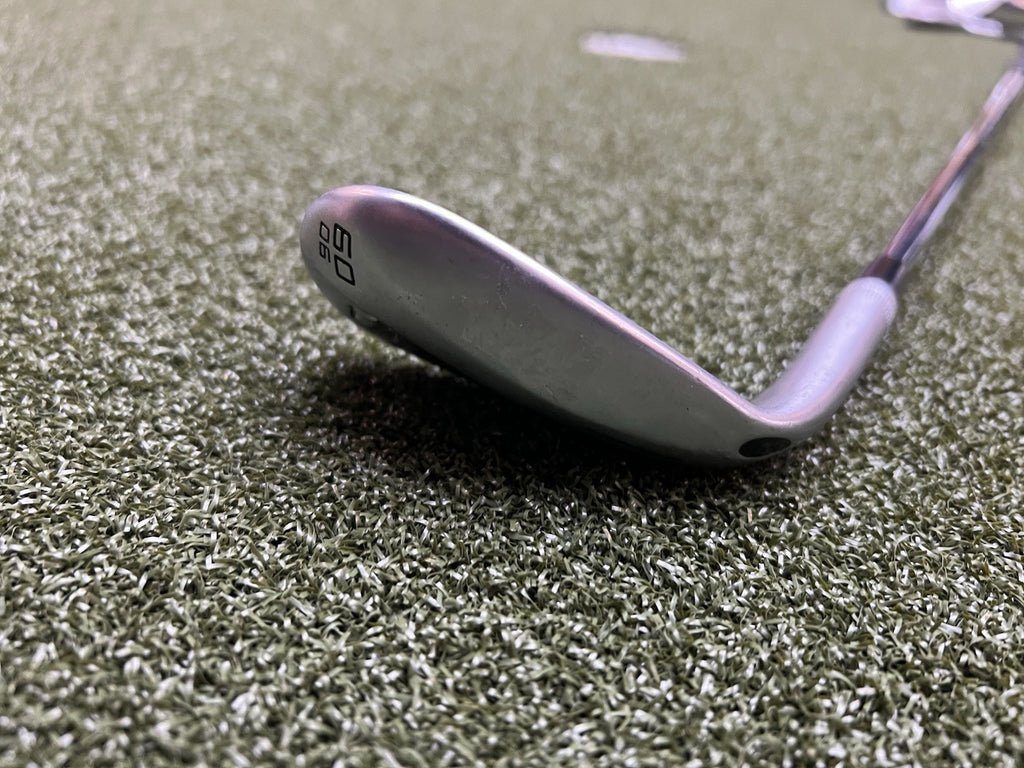 Wilson Staff Model 60 Degree Wedge Dynamic Gold Wedge Flex