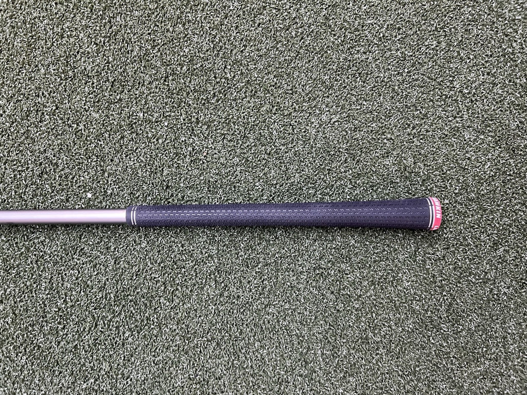 Wilson Ladies D7 4 Hybrid With Recoil 450 Ladies Flex Shaft