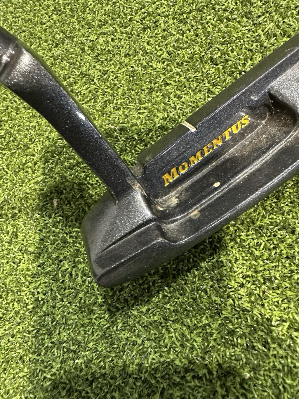 Momentus Golf Putting Training Aid 35” Right Hand 