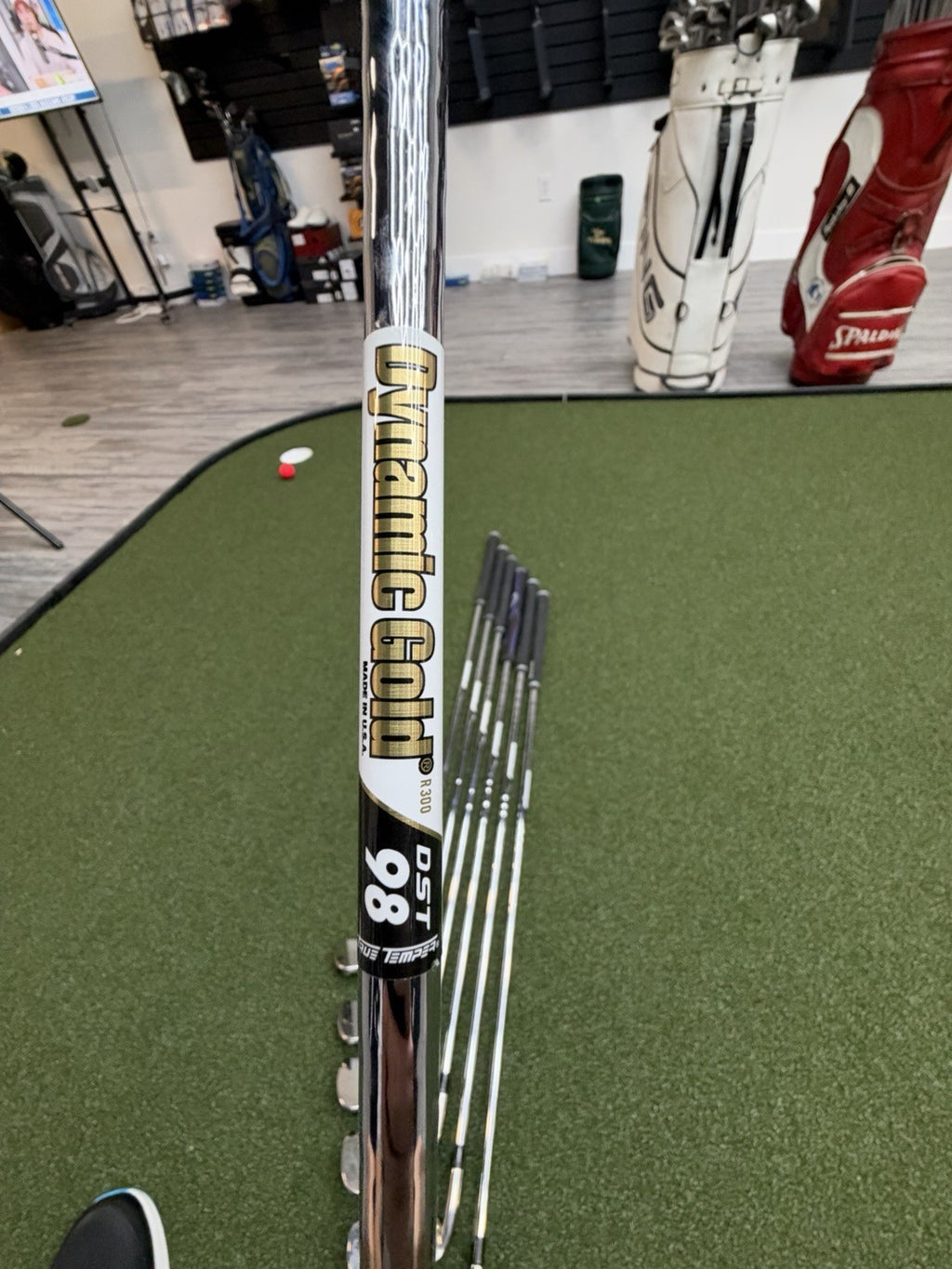 Cleveland Launcher HB Turbo Iron Set (4-P) With Dynamic Gold R300 Shafts