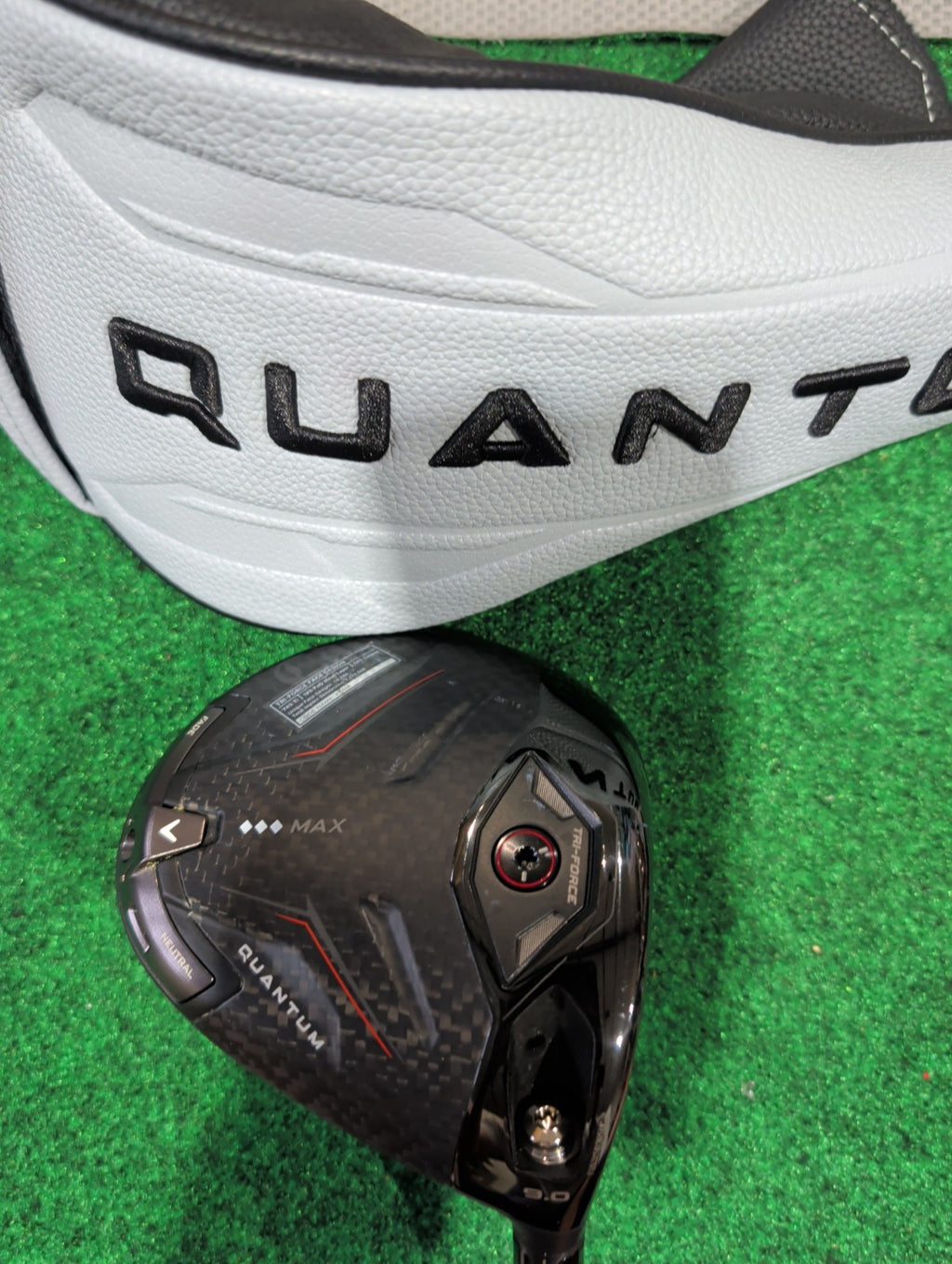 Callaway Quantum Triple Diamond Max Driver 9.0°. Oban Devotion 65g Stiff Flex.