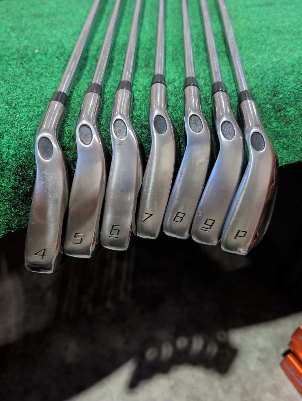 Intech Vectra Player's Edition Iron Set 4-PW. Regular Flex. Right Handed