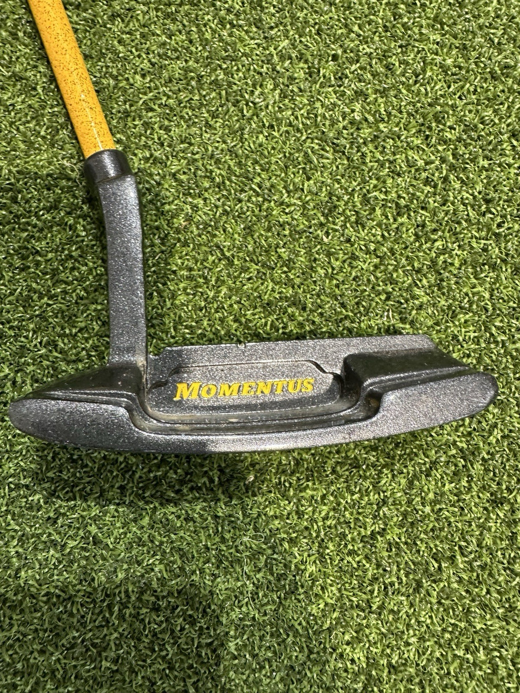 Momentus Golf Putting Training Aid 35” Right Hand 